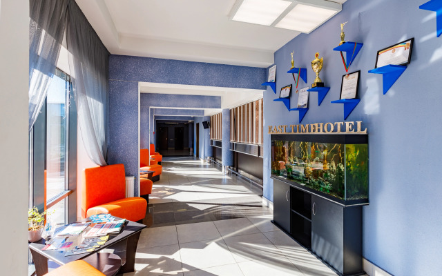 Hotel East Time