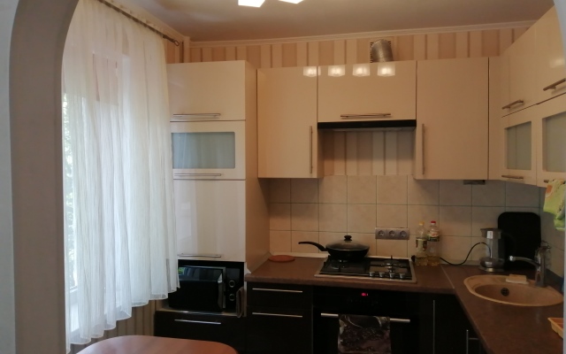 Proletarskaya D.47 U Nizhnego I Verkhnego Ozera Flat