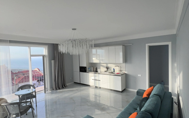 Апартаменты на 19 этаже с видом на море