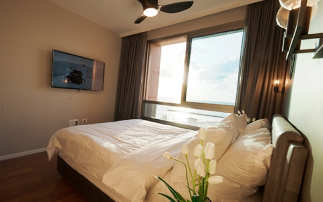 Luxury Suites by Notaly Ariel - Carmel Beach Apartments