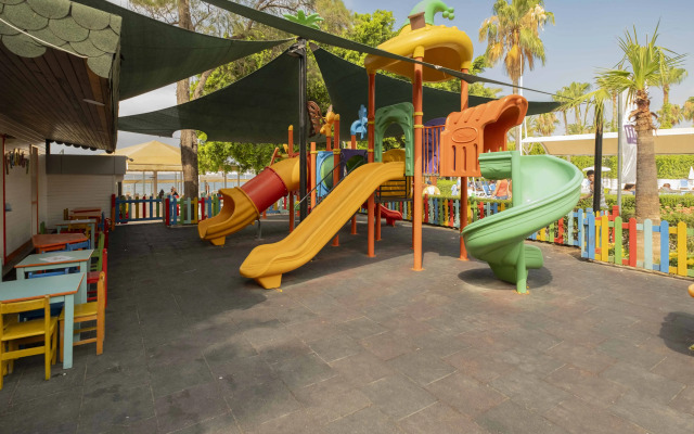 Sealife Buket Resort & Beach Hotel – All Inclusive