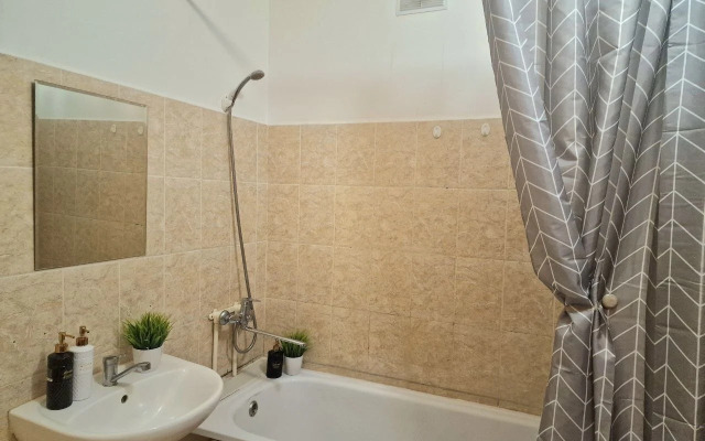 Квартира на Улице Старых Большевиков 3