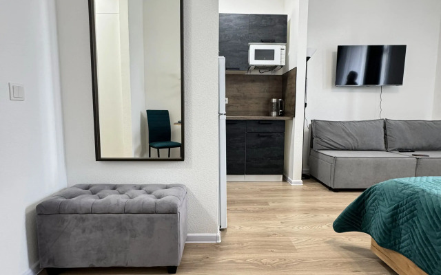 Квартира студия Песочный, Садовая 77