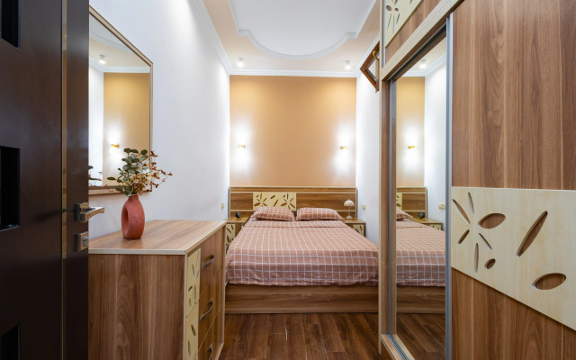 2-K, Ulitsa Amiryana, Am104 Flat