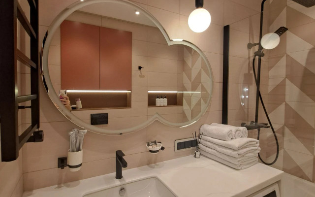 V Tsentre Sochi U Morya Apartment