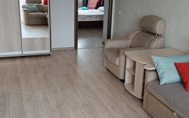 Na Ulitse Makarenko Flat