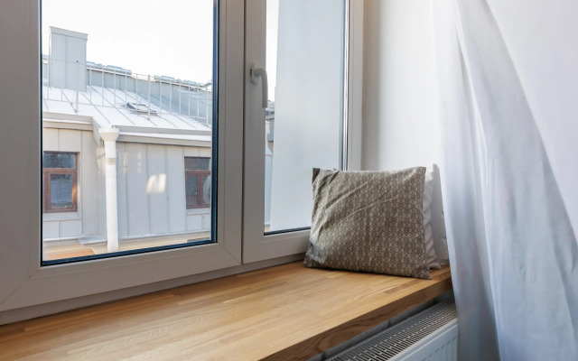 V Tsentre U Nevskogo Prospekta I Moskovskogo Vokzala Flat