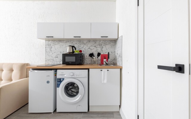 Uluchshennye Na Grecheskom prospekte 5 Apartament