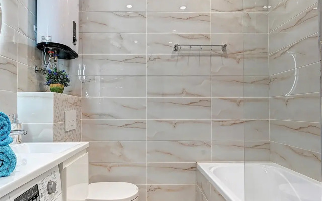 Uyutnye MorskayaSimfonya-2 S Vidom Na More Balkonom Vannoi Basseinom Na Territorii ZhK Apartments