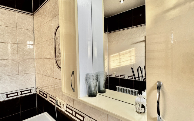 V 3 Minutakh ot Morya Private House
