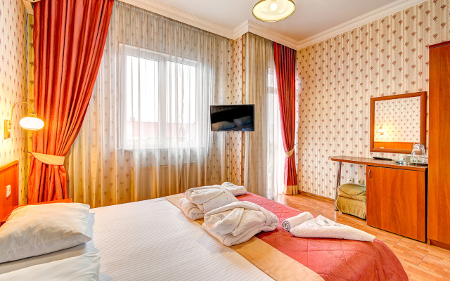 Lensis Guest House