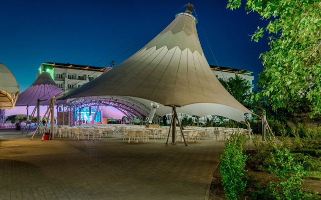 Lazurnyij Bereg Hotel
