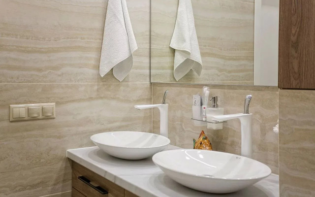 Na Ulitse Drazhinskogo 48 Flat