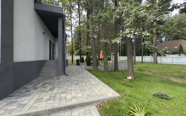 s 2-mya spalnyami Private house