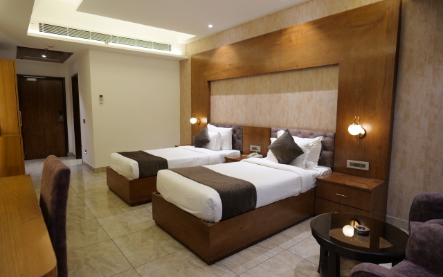 The Emerald Grand Hotel