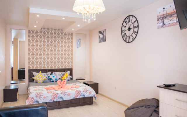 Апартаменты студия с светлым ремонтом в новом доме