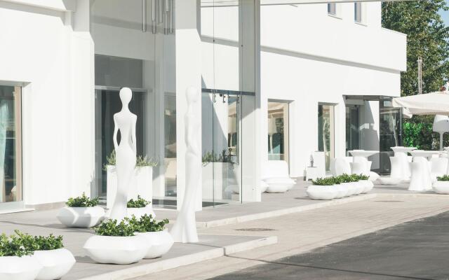 8Piuhotel