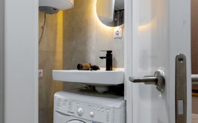 Апартаменты на Блохина 12 (1)