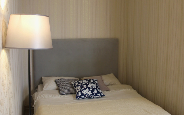 Квартира Отличная, уютная студия в ЖК Крислалл Crystal apartment