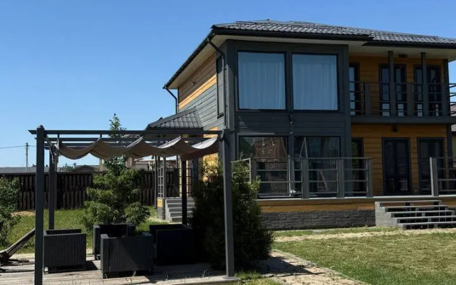 Dom 11. Bolshoy Private house