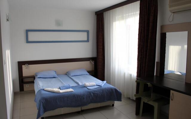 Lilia 2 Hotel