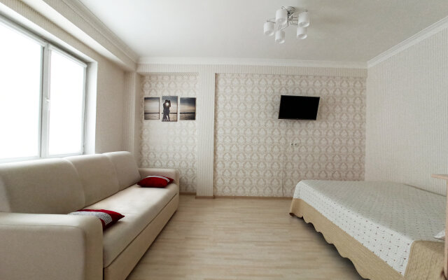 Yaroslavskaya 72 (12) Apartments