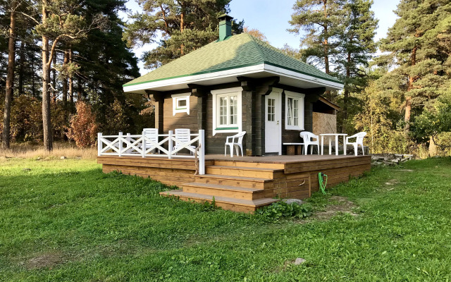 Dom na skale s vidom na ozero Private house