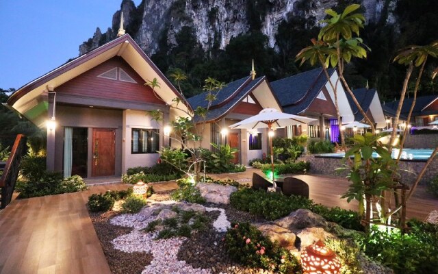 The Scene Cliff View Villas Hotel