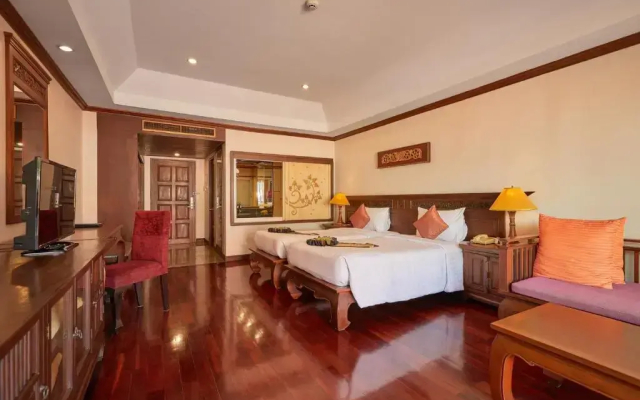 Курортный отель Avalon Beach Resort