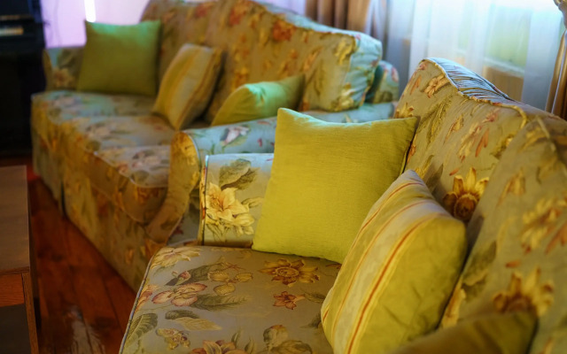 Bolshoy Kottedzh Dlya Vashikh Meropriyatiy Private House
