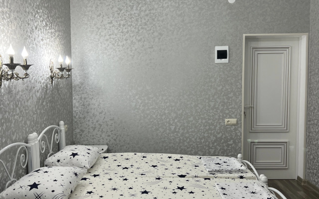 V Suhume Guest House
