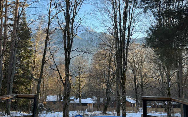 Шале Aishah House