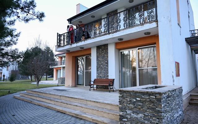 Arena Sheki Hotel