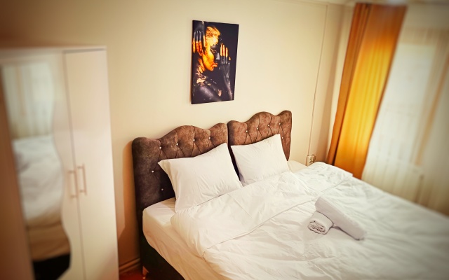 Taksim History Wooden Hostel
