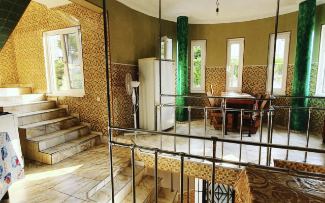 Na Vinogradnoy 134 Guest House