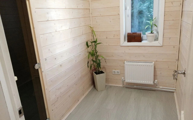 Chastnyij Dom s Verandoj i Saunoj Private House