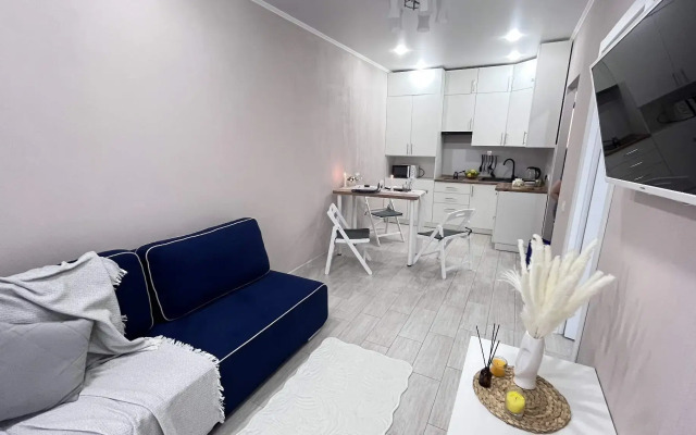 2 Na Bekhtereva 2B Flat