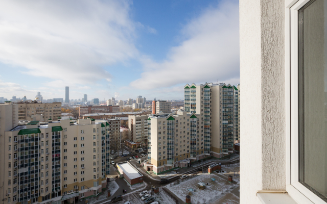Na Bazhova 68 Apartments