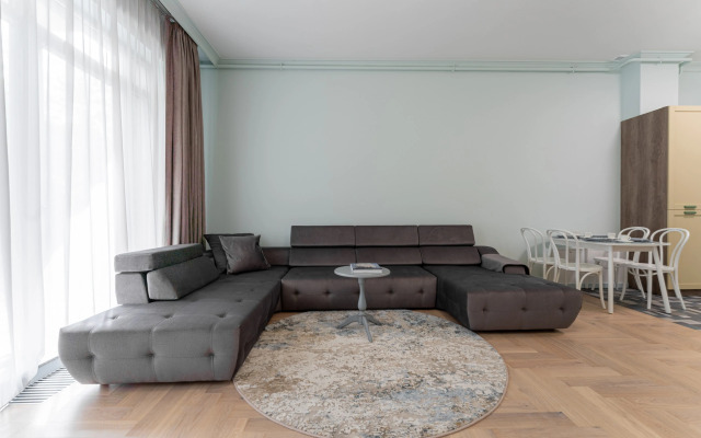 V Amalienau Flat