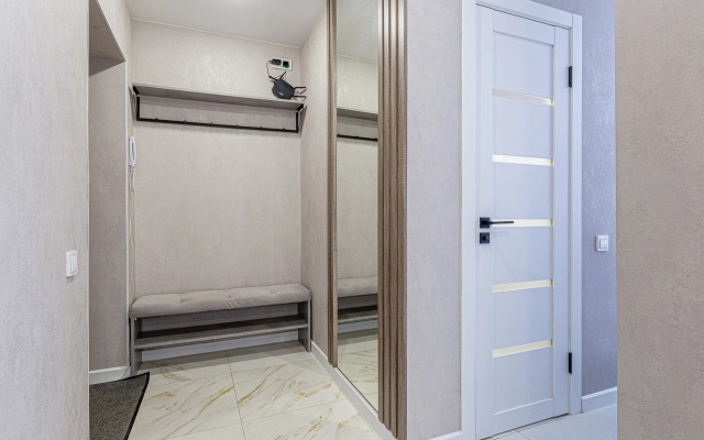 Dvukhkomnatnaya V Tsentre S Novym Remontom Flat