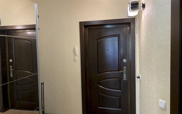 Апартаменты 395 Серафимовича 19