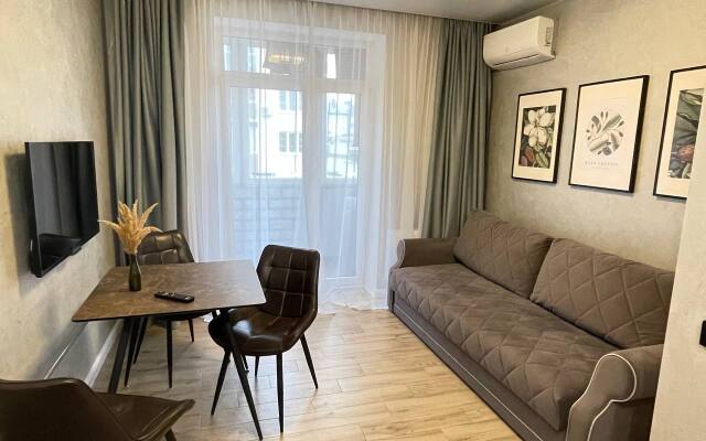 Novaya Yevrodvushka S Konditsionerom Flat