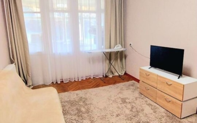 Квартира  Уютная 2к Кв в Районе Родина