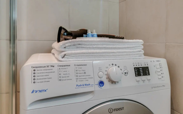 Апартаменты Полюкс с Балконом и Видом на Город Business Apartments