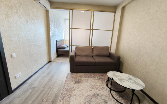 Апартаменты у пляжа Парк Победы на 4 гостей