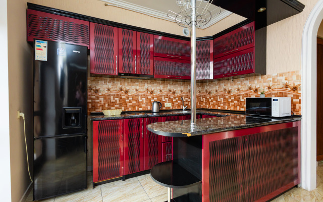 2-K, Ulitsa Amiryana, Am104 Flat