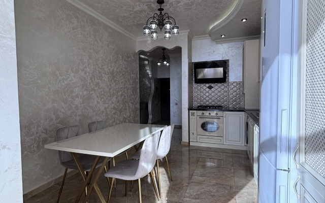 Квартира на Нелюбина 25/1