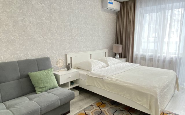 Semeynyye Trekhkomnatnyye Apartments Na Ulice Sverdlova 34B Apartments