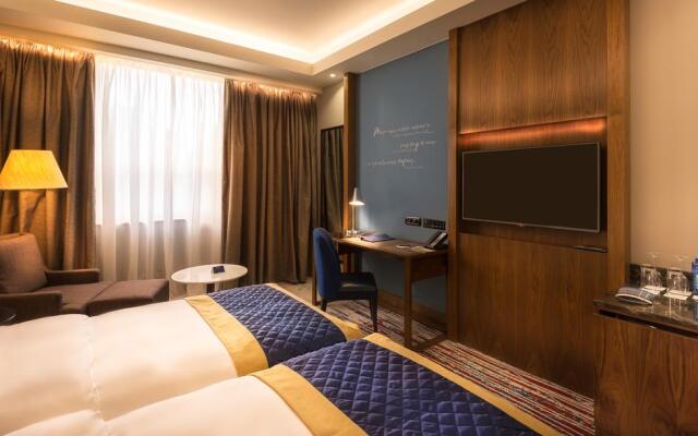 Hotel Radisson Blu Yerevan 5*