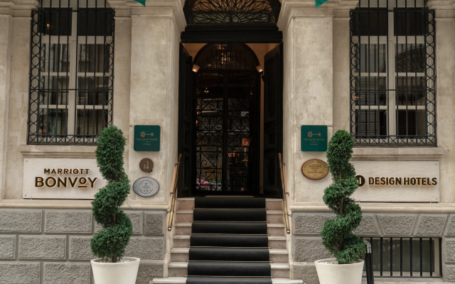 The Bank Istanbul, a Member of Design s